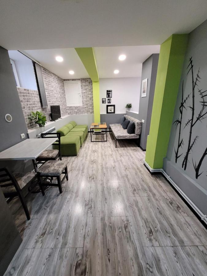 Vila Дом 33 Возле Клиники Астхик Jerevan Exteriér fotografie