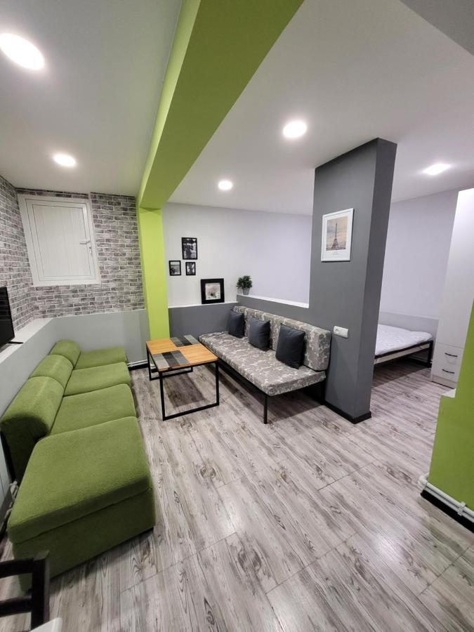 Vila Дом 33 Возле Клиники Астхик Jerevan Exteriér fotografie