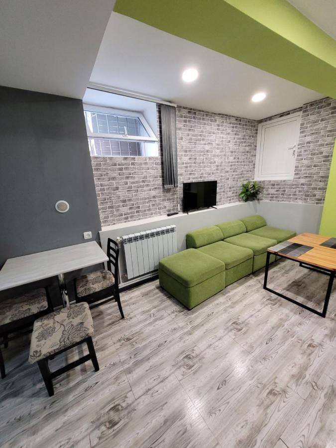 Vila Дом 33 Возле Клиники Астхик Jerevan Exteriér fotografie