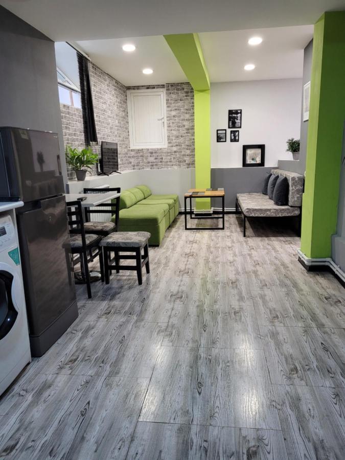 Vila Дом 33 Возле Клиники Астхик Jerevan Exteriér fotografie