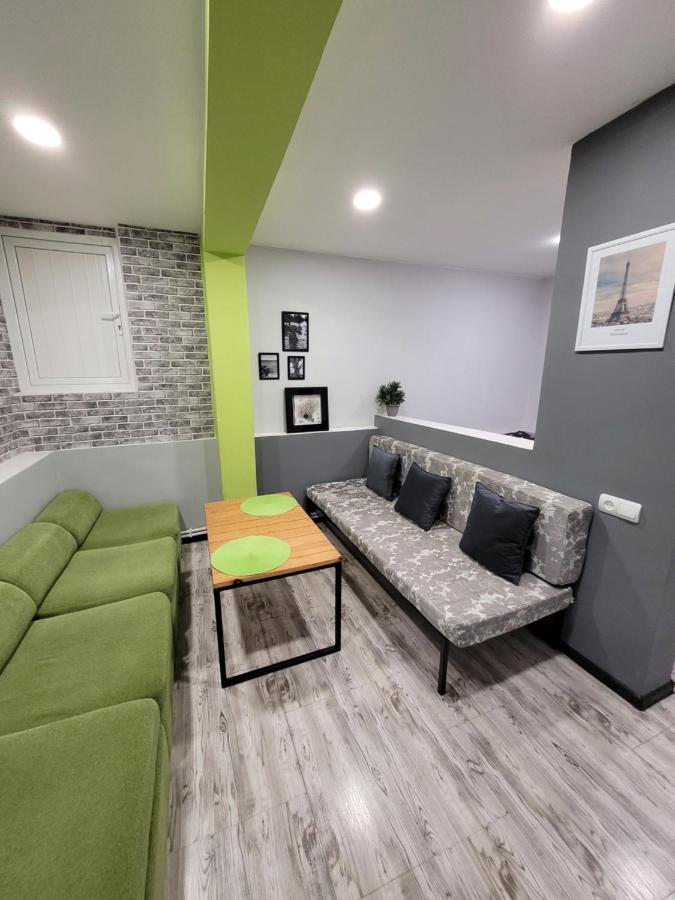 Vila Дом 33 Возле Клиники Астхик Jerevan Exteriér fotografie